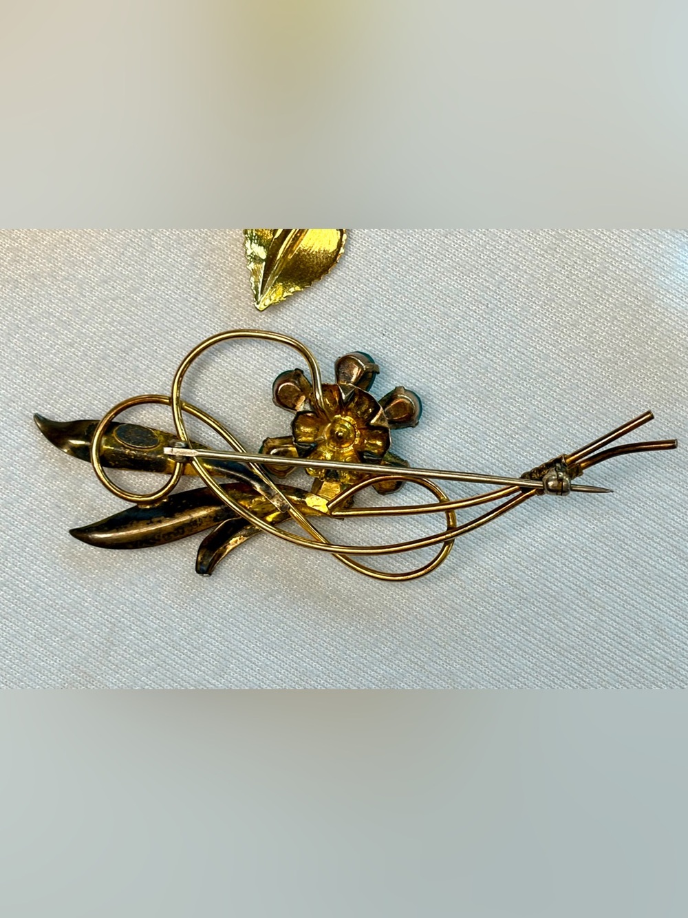 Vintage & Modern 4-Brooch Bundle:Roses&Tulips, Glass, Gold Filled, GUC - Picture 9 of 13
